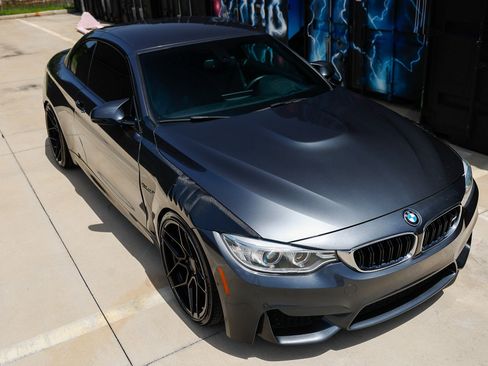 Used 2016 BMW M4 Convertible RWD image 20