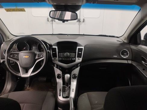 Used 2011 Chevrolet Cruze LT image 25