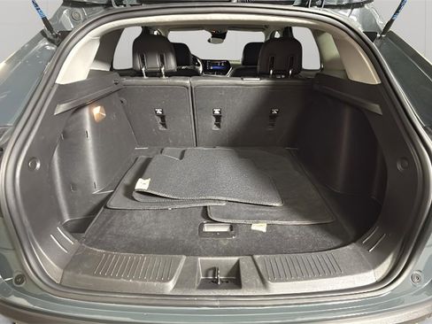 Certified 2025 Chevrolet Trax LT w/ Driver Confidence Package image 27