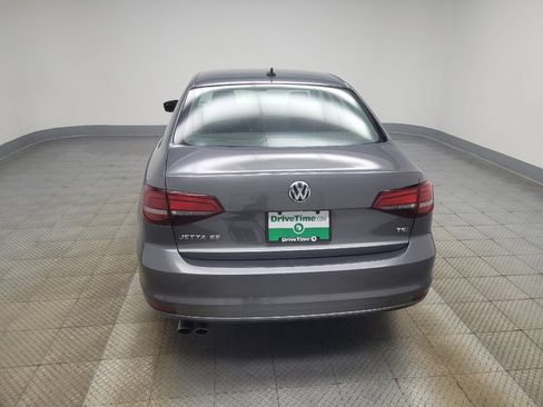 Used 2017 Volkswagen Jetta SE FWD image 6