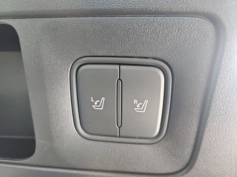 Certified 2026 Hyundai Ioniq 9 SEL AWD/4WD image 40