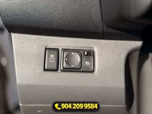 Used 2014 Nissan NV200 SV w/ Exterior Appearance Package FWD image 13