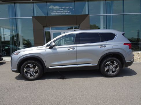 Used 2022 Hyundai Santa Fe SEL w/ Convenience + Premium Package AWD/4WD image 2
