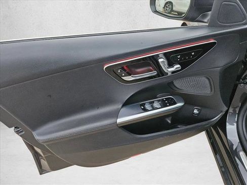 Used 2022 Mercedes-Benz C 300 Sedan image 12