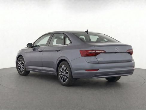 Used 2021 Volkswagen Jetta SE FWD image 3