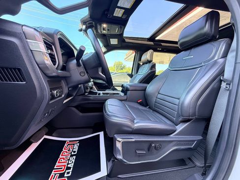 Used 2025 Ford F250 Platinum AWD/4WD image 23