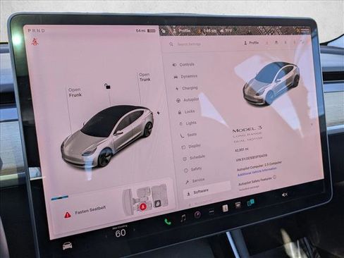 Used 2018 Tesla Model 3 Long Range image 11