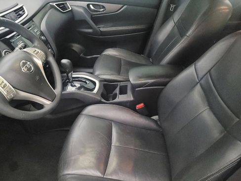 Used 2015 Nissan Rogue SV FWD image 17