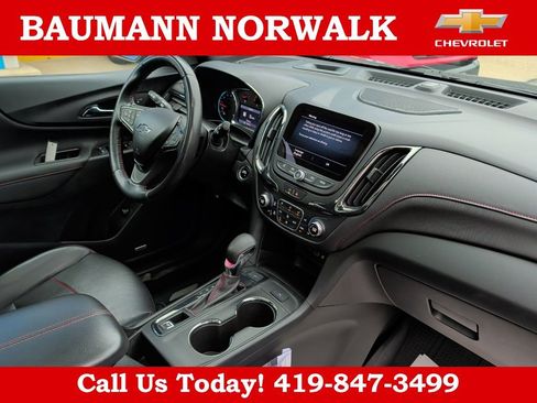 Used 2022 Chevrolet Equinox RS w/ RS Leather Package image 12