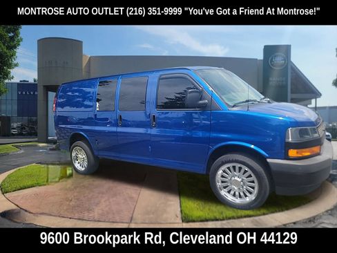 Used 2019 Chevrolet Express 2500 w/ Enhanced Convenience Package RWD image 4