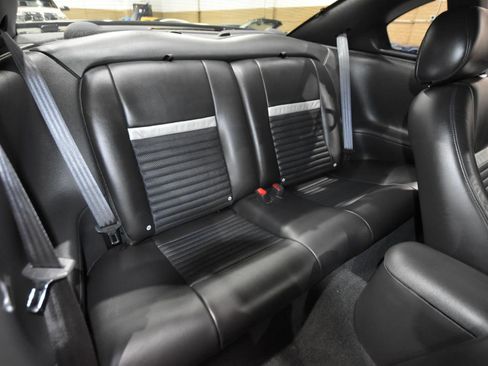Used 2004 Ford Mustang Mach 1 RWD image 35