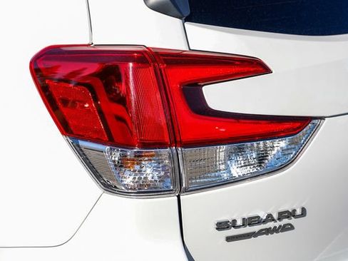 Used 2023 Subaru Forester Premium AWD/4WD image 10
