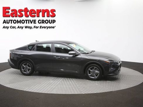 Used 2025 Kia K4 FWD image 45
