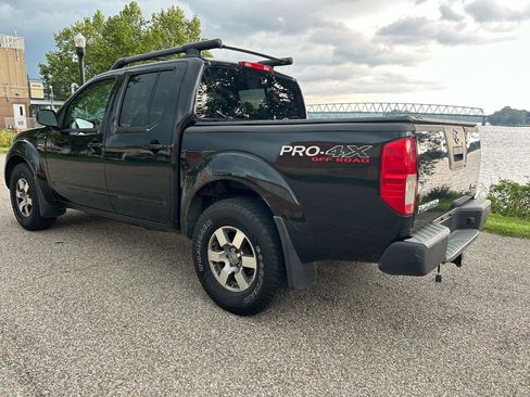 Used 2012 Nissan Frontier PRO-4X w/ Pro-4x Luxury Pkg AWD/4WD image 3
