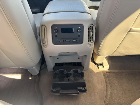 Used 2005 Cadillac Escalade EXT AWD/4WD image 30