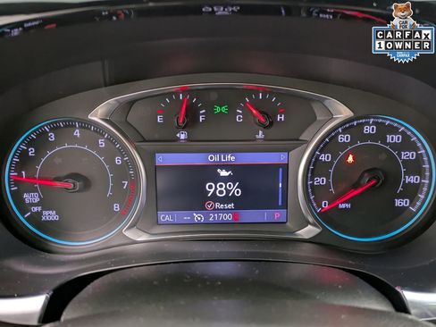 Used 2023 Chevrolet Traverse LT image 16