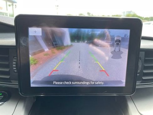 Certified 2020 Ford Explorer XLT w/ Comfort Package AWD/4WD image 18
