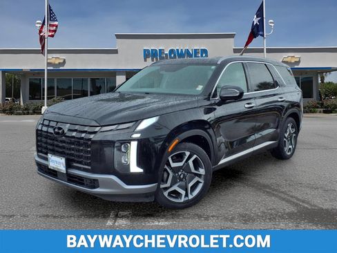 Used 2023 Hyundai Palisade Limited AWD/4WD image 1
