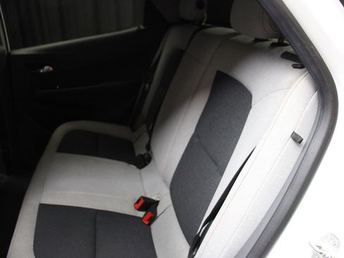 Used 2020 Chevrolet Bolt LT image 30