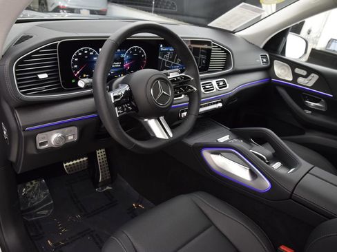 Used 2026 Mercedes-Benz GLS 450 4MATIC image 25