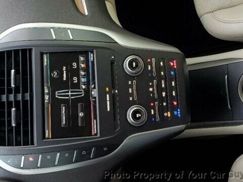 Used 2015 Lincoln MKC FWD w/ Equipment Group 102A Reserve image 23