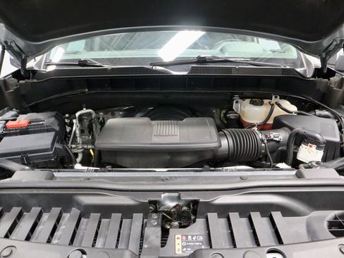 Used 2025 Chevrolet Silverado 1500 LT AWD/4WD image 18