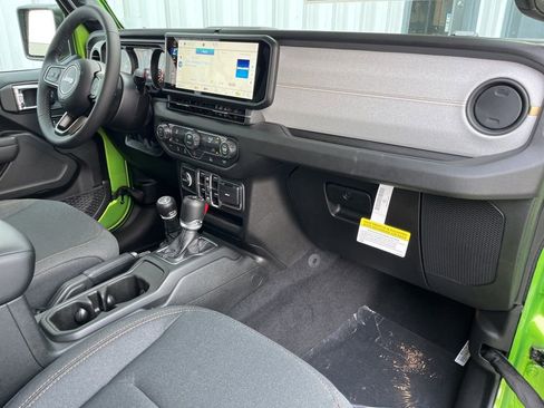 New 2026 Jeep Gladiator Sport image 14