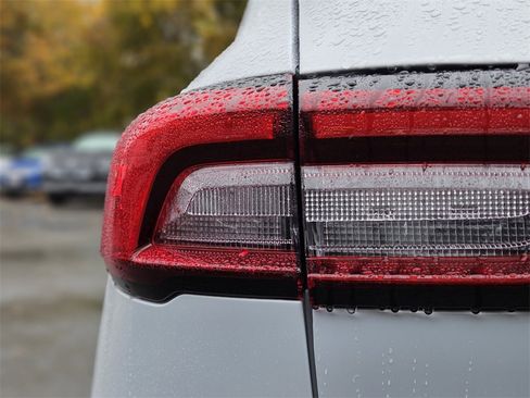 New 2025 Ford Escape SE w/ PHEV Premium Package image 9