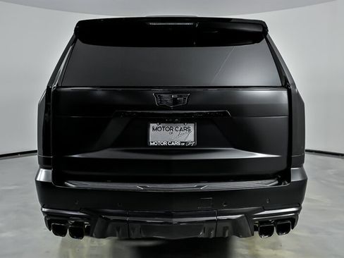 Used 2026 Cadillac Escalade V AWD/4WD image 8