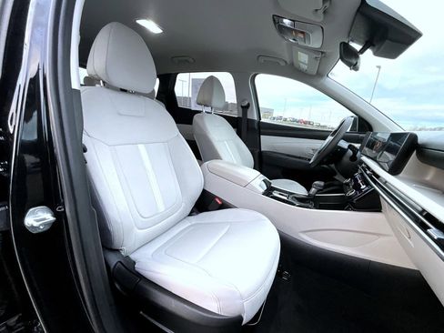 Used 2025 Hyundai Tucson SEL image 16