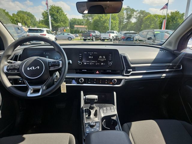 Used 2024 Kia Sportage LX AWD/4WD image 12