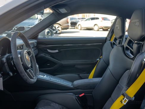 Used 2019 Porsche 911 GT3 RS image 16