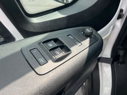 Used 2023 RAM ProMaster 2500 w/ Premium Convenience Group (B) FWD image 20