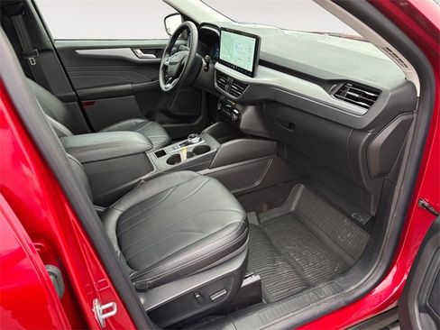 Used 2025 Ford Escape Platinum w/ Premium Technology Package image 15