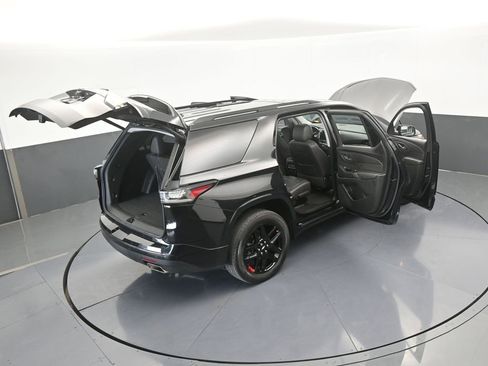 Used 2021 Chevrolet Traverse Premier w/ Redline Edition image 89