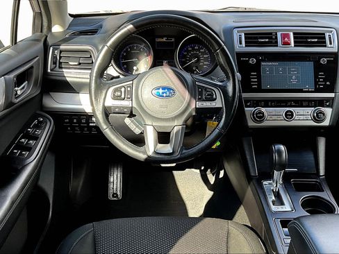 Used 2016 Subaru Outback 2.5i Premium image 5