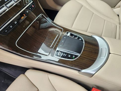 Used 2020 Mercedes-Benz GLC 300 image 20