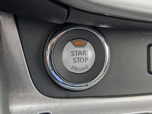 Used 2022 Nissan Murano SL w/ SL Moonroof Package image 26