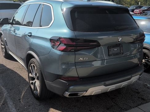 Used 2024 BMW X5 xDrive40i w/ Parking Assistance Package AWD/4WD image 2