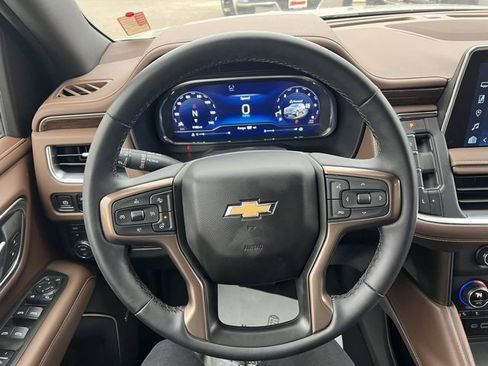 Used 2024 Chevrolet Suburban High Country image 25