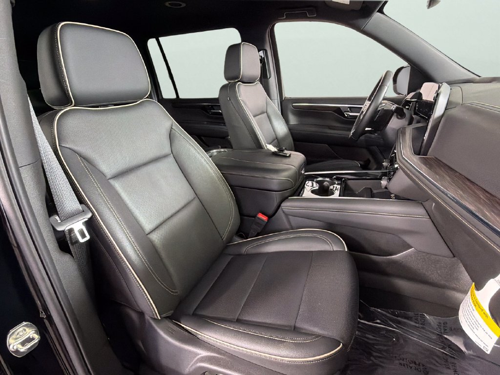 Certified 2025 Chevrolet Suburban Premier RWD image 38