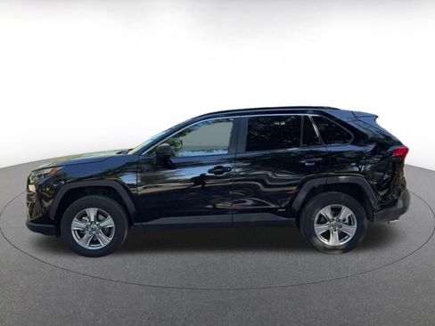 Used 2025 Toyota RAV4 LE image 8