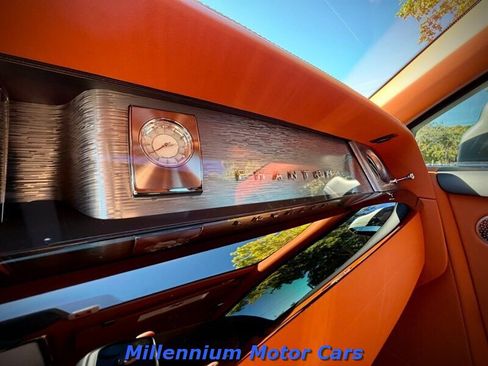 Used 2018 Rolls-Royce Phantom Sedan RWD image 35