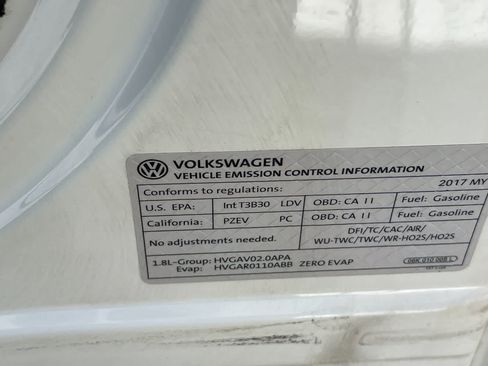 Used 2017 Volkswagen Golf Alltrack SE AWD/4WD image 30