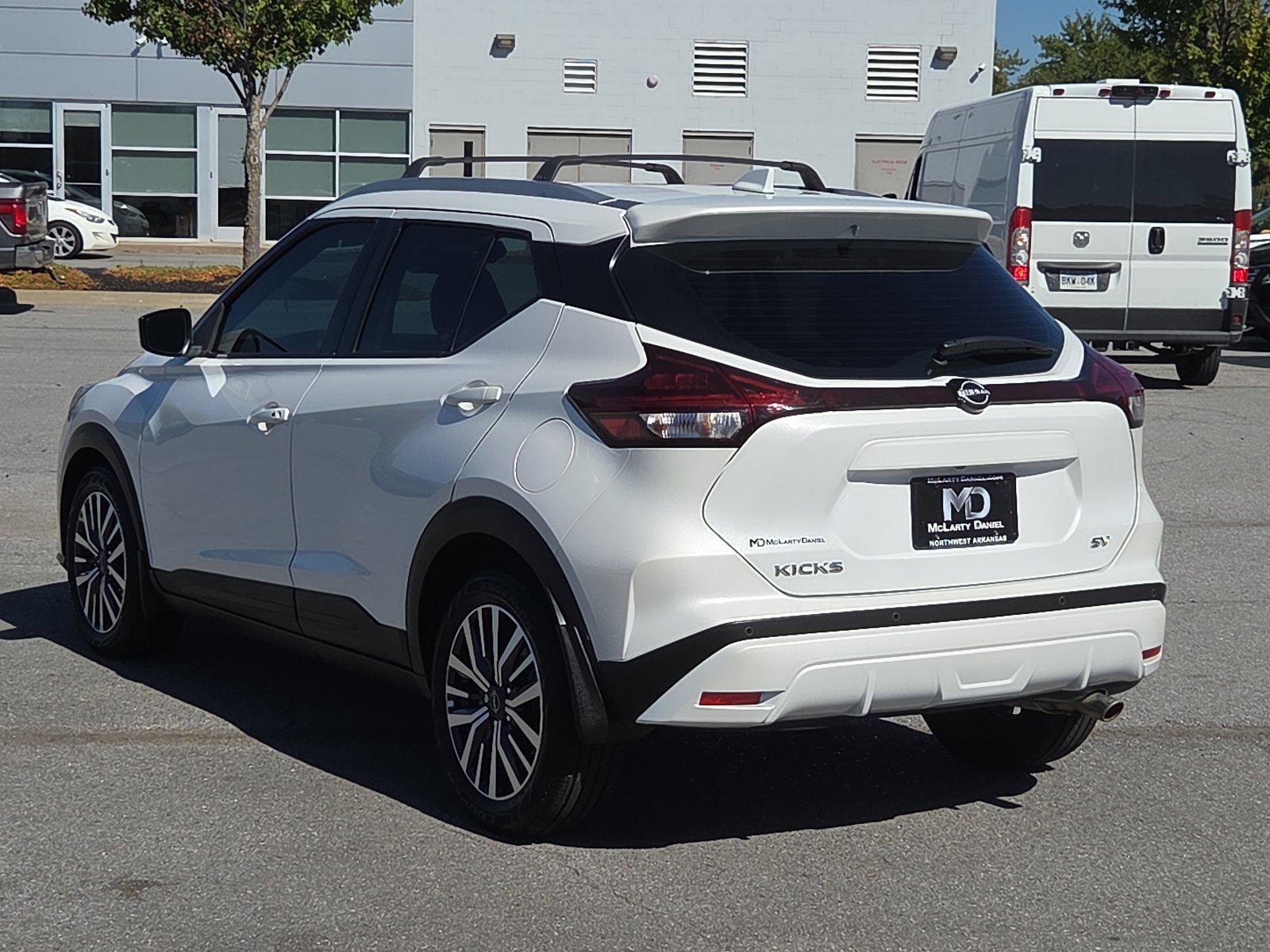 Used 2023 Nissan Kicks SV w/ Interior Electronics Package FWD image 4
