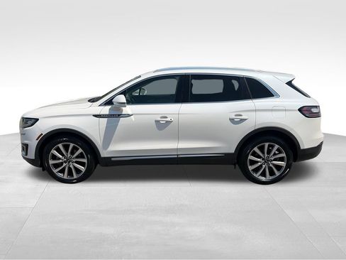 Used 2019 Lincoln Nautilus Select w/ Cargo Utility Package FWD image 2