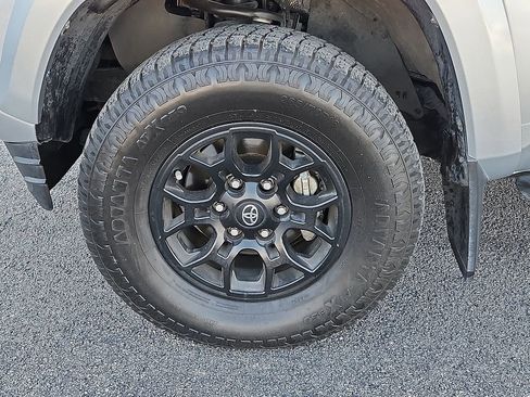 Used 2022 Toyota Tacoma SR5 image 13