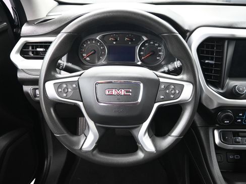 Certified 2023 GMC Acadia SLE image 10