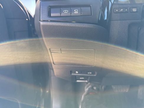 Used 2022 Lexus ES 350 Ultra Luxury w/ Accessory Package 2 image 21