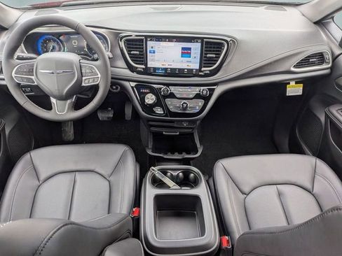 New 2026 Chrysler Pacifica Select image 27